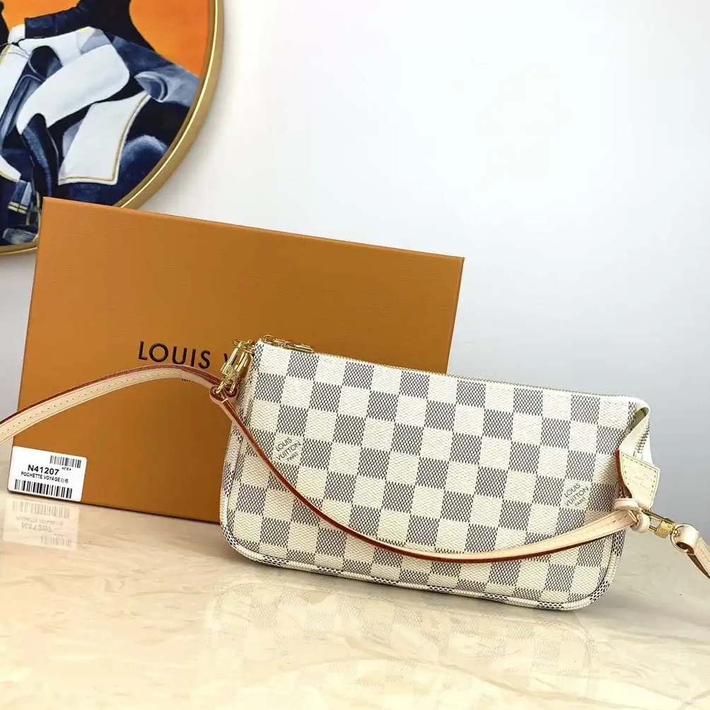 ACCESSOIRES Vuitton POCHETTE Louis 0607